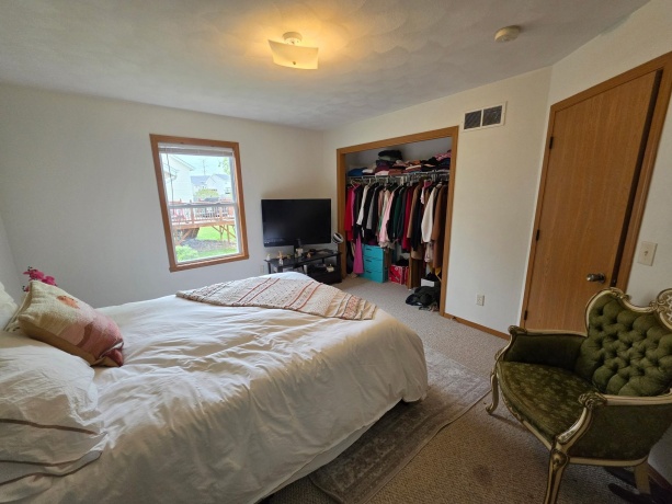 3809 Biltmore Chase, ROCKFORD, Illinois 61109, 3 Bedrooms Bedrooms, ,1 BathroomBathrooms,House,For Sale,Biltmore Chase,202602871