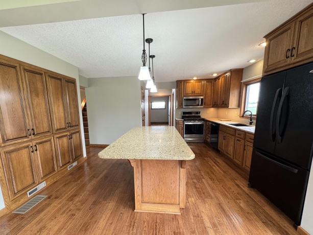 25303 Spring Valley, SHANNON, Illinois 61078, 3 Bedrooms Bedrooms, ,2 BathroomsBathrooms,House,For Sale,Spring Valley,202602873