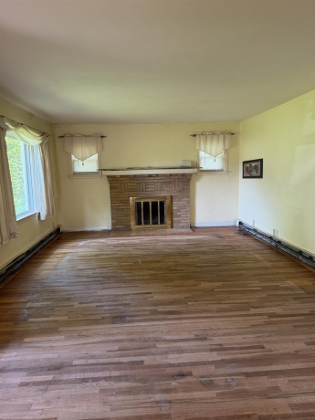 4442 Safford, ROCKFORD, Illinois 61101, 3 Bedrooms Bedrooms, ,1 BathroomBathrooms,House,For Sale,Safford,202602875