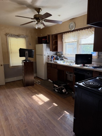 4442 Safford, ROCKFORD, Illinois 61101, 3 Bedrooms Bedrooms, ,1 BathroomBathrooms,House,For Sale,Safford,202602875