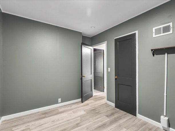 404 9th, OREGON, Illinois 61061, 3 Bedrooms Bedrooms, ,1 BathroomBathrooms,House,For Sale,9th,202602876