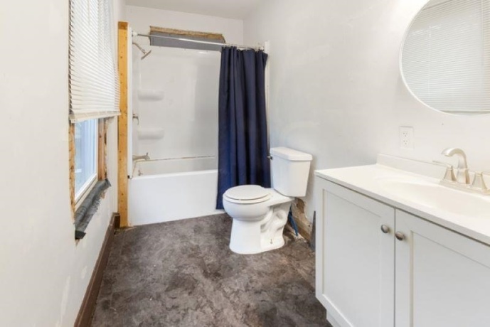 210 Main, TAMPICO, Illinois 61283, 4 Bedrooms Bedrooms, ,1 BathroomBathrooms,House,For Sale,Main,202602877