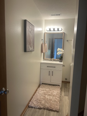 6334 Oak Crest, LOVES PARK, Illinois 61111, 2 Bedrooms Bedrooms, ,2 BathroomsBathrooms,Condominium,For Sale,Oak Crest,202602880