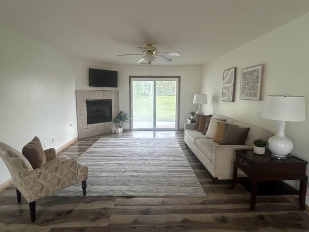 6334 Oak Crest, LOVES PARK, Illinois 61111, 2 Bedrooms Bedrooms, ,2 BathroomsBathrooms,Condominium,For Sale,Oak Crest,202602880