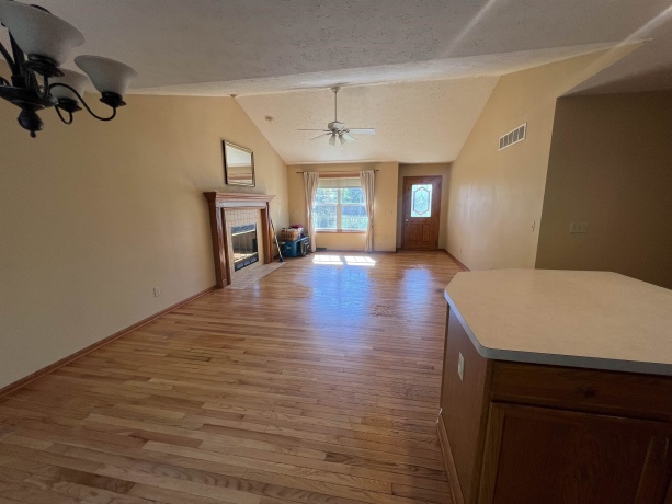 637 NORTH PRAIRIE, ROCKTON, Illinois 61072, 3 Bedrooms Bedrooms, ,2 BathroomsBathrooms,House,For Sale,NORTH PRAIRIE,202602882