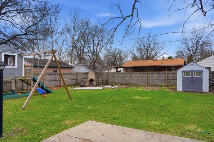 613 Garden Walk, DIXON, Illinois 61021, 3 Bedrooms Bedrooms, ,2 BathroomsBathrooms,House,For Sale,Garden Walk,202602884