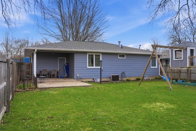 613 Garden Walk, DIXON, Illinois 61021, 3 Bedrooms Bedrooms, ,2 BathroomsBathrooms,House,For Sale,Garden Walk,202602884