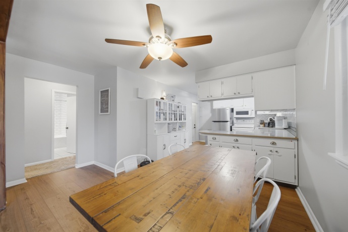 613 Garden Walk, DIXON, Illinois 61021, 3 Bedrooms Bedrooms, ,2 BathroomsBathrooms,House,For Sale,Garden Walk,202602884