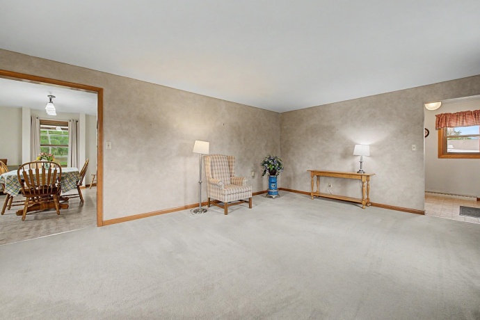 1334 Blackhawk, FREEPORT, Illinois 61032, 4 Bedrooms Bedrooms, ,2 BathroomsBathrooms,House,For Sale,Blackhawk,202602503