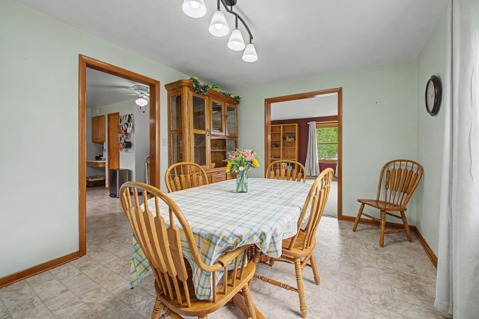 1334 Blackhawk, FREEPORT, Illinois 61032, 4 Bedrooms Bedrooms, ,2 BathroomsBathrooms,House,For Sale,Blackhawk,202602503
