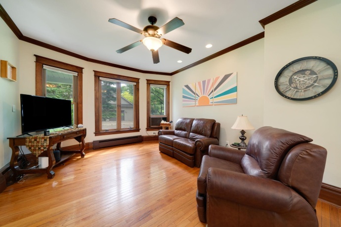 506 6th, OREGON, Illinois 61061, 3 Bedrooms Bedrooms, ,2 BathroomsBathrooms,House,For Sale,6th,202602885