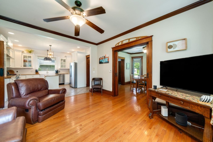 506 6th, OREGON, Illinois 61061, 3 Bedrooms Bedrooms, ,2 BathroomsBathrooms,House,For Sale,6th,202602885