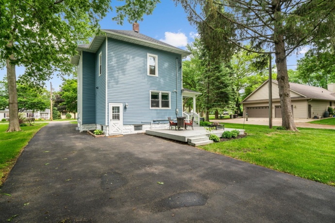 506 6th, OREGON, Illinois 61061, 3 Bedrooms Bedrooms, ,2 BathroomsBathrooms,House,For Sale,6th,202602885