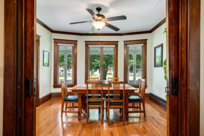 506 6th, OREGON, Illinois 61061, 3 Bedrooms Bedrooms, ,2 BathroomsBathrooms,House,For Sale,6th,202602885