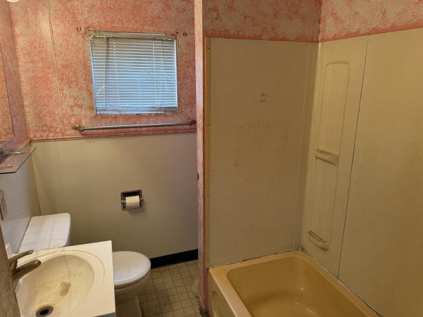 1473 Float, FREEPORT, Illinois 61032, 3 Bedrooms Bedrooms, ,1 BathroomBathrooms,House,For Sale,Float,202503105