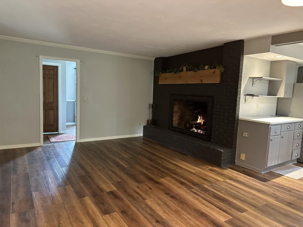 253 Park Crest Dr, FREEPORT, Illinois 61032, 4 Bedrooms Bedrooms, ,2 BathroomsBathrooms,House,For Sale,Park Crest Dr,202602449