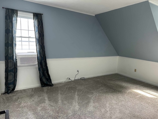 253 Park Crest Dr, FREEPORT, Illinois 61032, 4 Bedrooms Bedrooms, ,2 BathroomsBathrooms,House,For Sale,Park Crest Dr,202602449