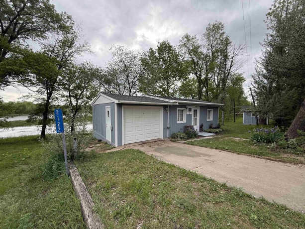 2122 River, GALENA, Illinois 61036, 1 Bedroom Bedrooms, ,1 BathroomBathrooms,House,For Sale,River,202602887