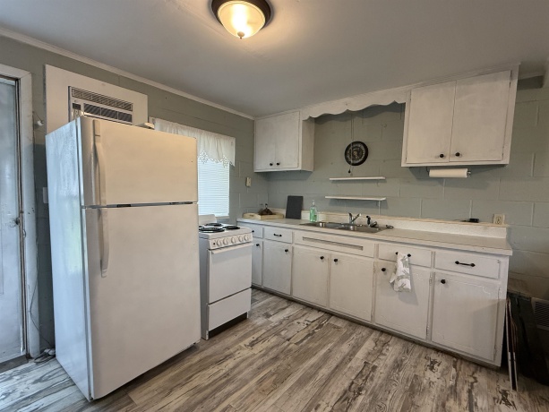 2122 River, GALENA, Illinois 61036, 1 Bedroom Bedrooms, ,1 BathroomBathrooms,House,For Sale,River,202602887