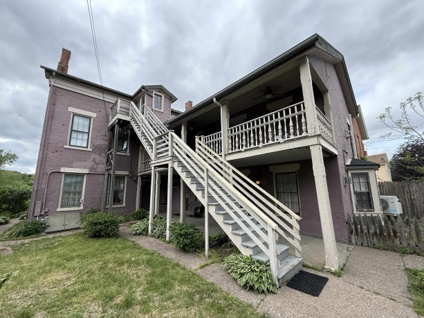 1004 Park, GALENA, Illinois 61036, 8 Bedrooms Bedrooms, ,8 BathroomsBathrooms,House,For Sale,Park,202602888
