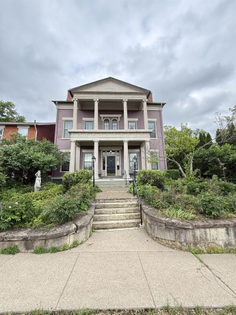 1004 Park, GALENA, Illinois 61036, 8 Bedrooms Bedrooms, ,8 BathroomsBathrooms,House,For Sale,Park,202602888