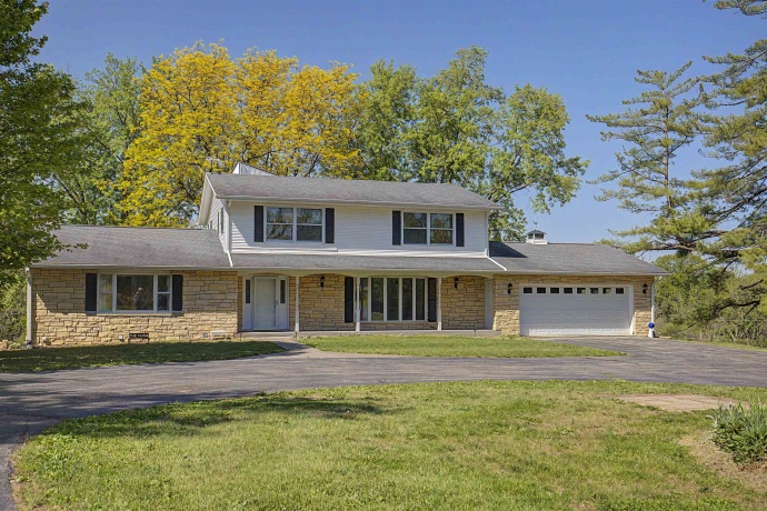 17380 Corbett, MOUNT CARROLL, Illinois 61053, 6 Bedrooms Bedrooms, ,3 BathroomsBathrooms,House,For Sale,Corbett,202602890