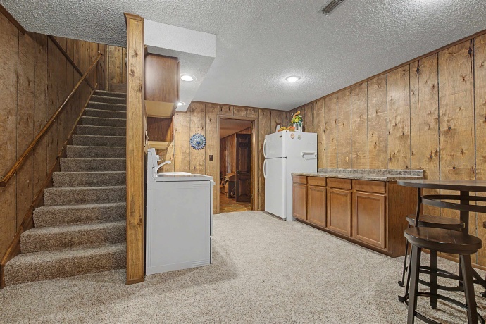 17380 Corbett, MOUNT CARROLL, Illinois 61053, 6 Bedrooms Bedrooms, ,3 BathroomsBathrooms,House,For Sale,Corbett,202602890