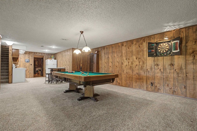 17380 Corbett, MOUNT CARROLL, Illinois 61053, 6 Bedrooms Bedrooms, ,3 BathroomsBathrooms,House,For Sale,Corbett,202602890