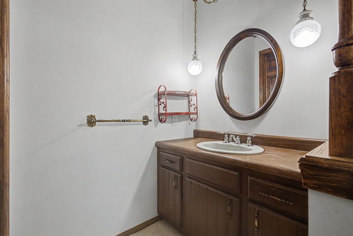 17380 Corbett, MOUNT CARROLL, Illinois 61053, 6 Bedrooms Bedrooms, ,3 BathroomsBathrooms,House,For Sale,Corbett,202602890