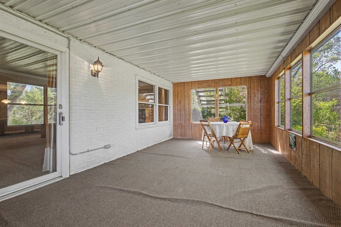 17380 Corbett, MOUNT CARROLL, Illinois 61053, 6 Bedrooms Bedrooms, ,3 BathroomsBathrooms,House,For Sale,Corbett,202602890