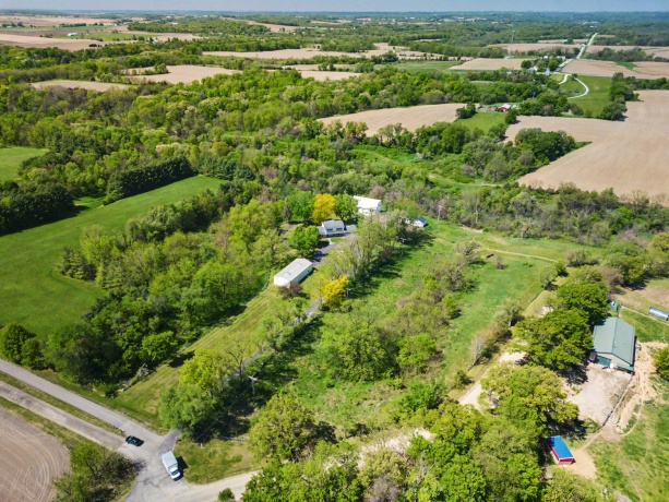 17380 Corbett, MOUNT CARROLL, Illinois 61053, 6 Bedrooms Bedrooms, ,3 BathroomsBathrooms,House,For Sale,Corbett,202602890
