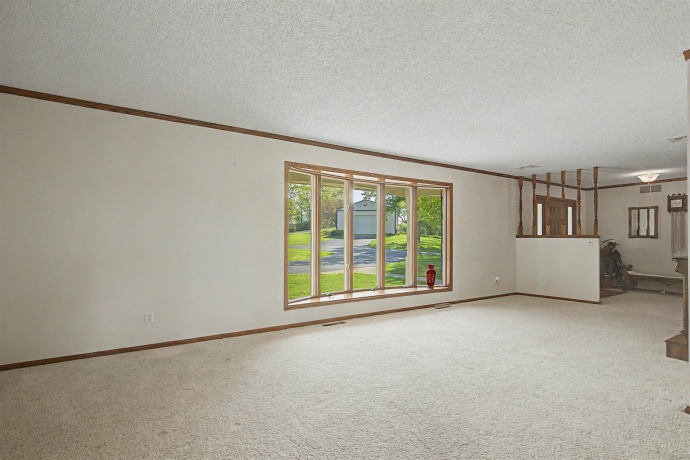 17380 Corbett, MOUNT CARROLL, Illinois 61053, 6 Bedrooms Bedrooms, ,3 BathroomsBathrooms,House,For Sale,Corbett,202602890
