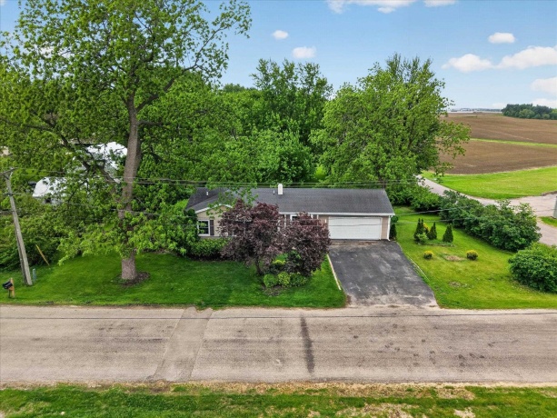 405 Cherry, FORRESTON, Illinois 61030, 3 Bedrooms Bedrooms, ,1 BathroomBathrooms,House,For Sale,Cherry,202602894