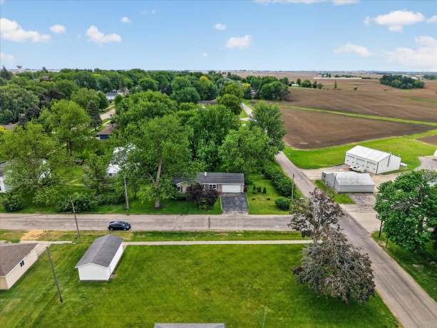 405 Cherry, FORRESTON, Illinois 61030, 3 Bedrooms Bedrooms, ,1 BathroomBathrooms,House,For Sale,Cherry,202602894