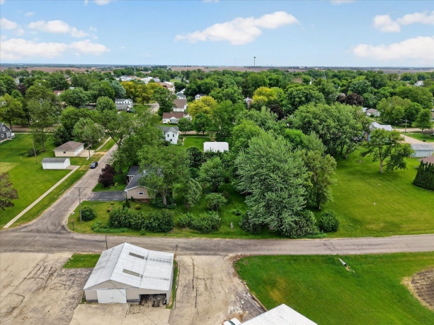 405 Cherry, FORRESTON, Illinois 61030, 3 Bedrooms Bedrooms, ,1 BathroomBathrooms,House,For Sale,Cherry,202602894
