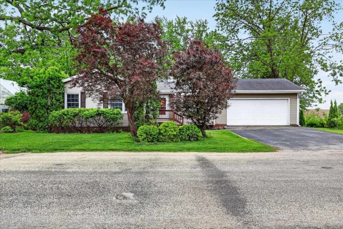 405 Cherry, FORRESTON, Illinois 61030, 3 Bedrooms Bedrooms, ,1 BathroomBathrooms,House,For Sale,Cherry,202602894