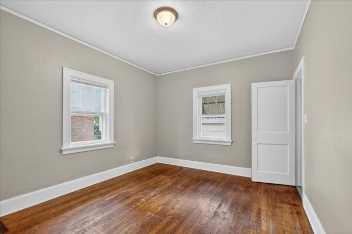 1526 10th, ROCKFORD, Illinois 61104, 2 Bedrooms Bedrooms, ,1 BathroomBathrooms,House,For Sale,10th,202602895