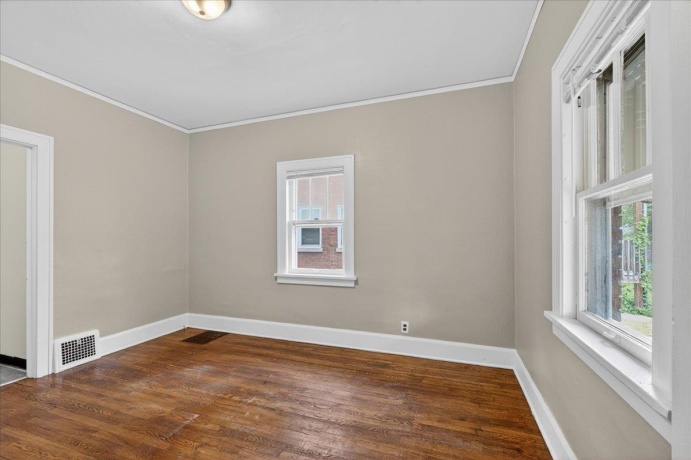 1526 10th, ROCKFORD, Illinois 61104, 2 Bedrooms Bedrooms, ,1 BathroomBathrooms,House,For Sale,10th,202602895
