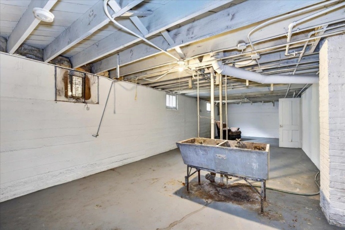 1526 10th, ROCKFORD, Illinois 61104, 2 Bedrooms Bedrooms, ,1 BathroomBathrooms,House,For Sale,10th,202602895