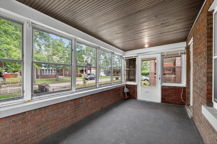 1526 10th, ROCKFORD, Illinois 61104, 2 Bedrooms Bedrooms, ,1 BathroomBathrooms,House,For Sale,10th,202602895