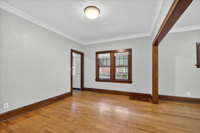 1526 10th, ROCKFORD, Illinois 61104, 2 Bedrooms Bedrooms, ,1 BathroomBathrooms,House,For Sale,10th,202602895