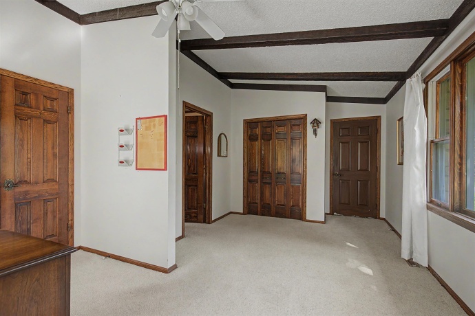 17380 Corbett, MOUNT CARROLL, Illinois 61053, 6 Bedrooms Bedrooms, ,3 BathroomsBathrooms,Farm,For Sale,Corbett,202602896