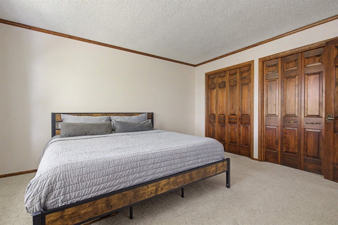 17380 Corbett, MOUNT CARROLL, Illinois 61053, 6 Bedrooms Bedrooms, ,3 BathroomsBathrooms,Farm,For Sale,Corbett,202602896