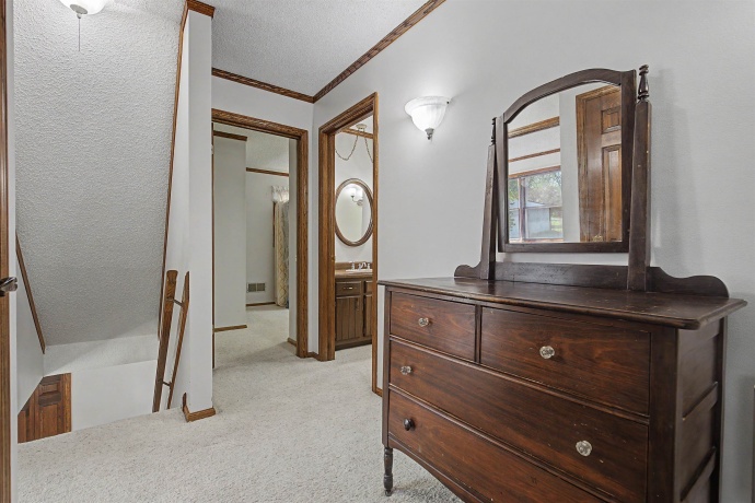 17380 Corbett, MOUNT CARROLL, Illinois 61053, 6 Bedrooms Bedrooms, ,3 BathroomsBathrooms,Farm,For Sale,Corbett,202602896