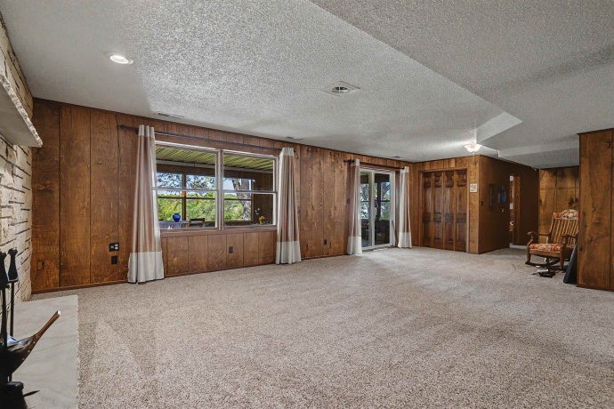 17380 Corbett, MOUNT CARROLL, Illinois 61053, 6 Bedrooms Bedrooms, ,3 BathroomsBathrooms,Farm,For Sale,Corbett,202602896