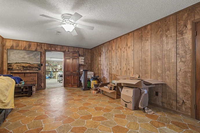 17380 Corbett, MOUNT CARROLL, Illinois 61053, 6 Bedrooms Bedrooms, ,3 BathroomsBathrooms,Farm,For Sale,Corbett,202602896