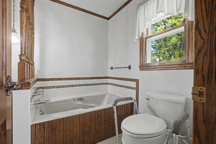17380 Corbett, MOUNT CARROLL, Illinois 61053, 6 Bedrooms Bedrooms, ,3 BathroomsBathrooms,Farm,For Sale,Corbett,202602896