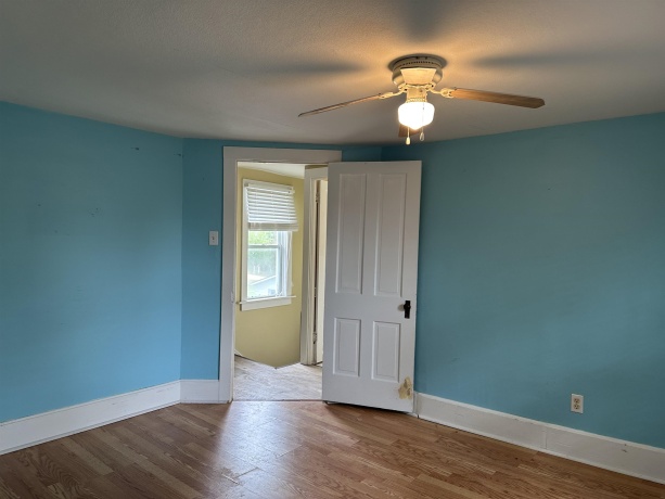 2905 Pershing, CLINTON, Iowa 52732, 3 Bedrooms Bedrooms, ,1 BathroomBathrooms,House,For Sale,Pershing,202602848