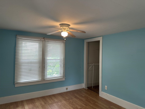2905 Pershing, CLINTON, Iowa 52732, 3 Bedrooms Bedrooms, ,1 BathroomBathrooms,House,For Sale,Pershing,202602848