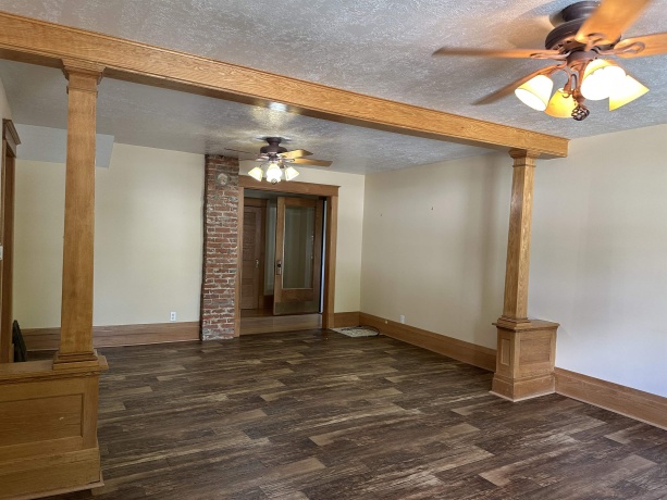 2905 Pershing, CLINTON, Iowa 52732, 3 Bedrooms Bedrooms, ,1 BathroomBathrooms,House,For Sale,Pershing,202602848